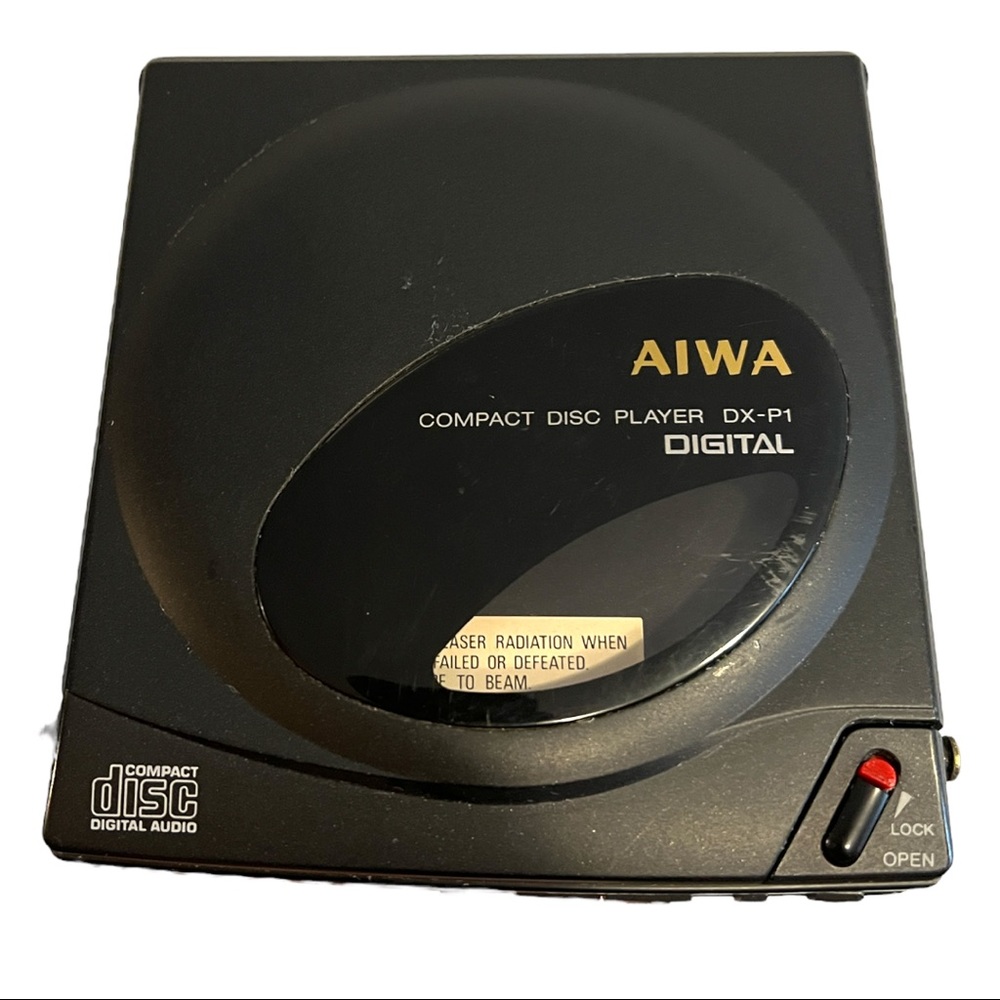 Vintage 1988 AIWA Compact Disc Player Model No. DX-P1 ( working )